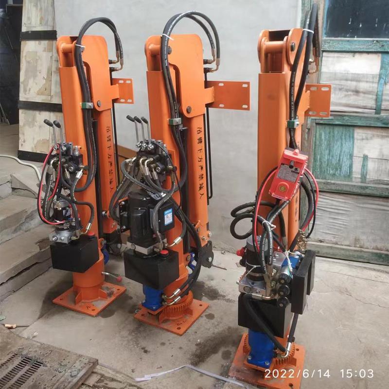 成安县重汽蓝牌随车吊 3.2吨 国六动力强 液压驱动 农用自卸起重机